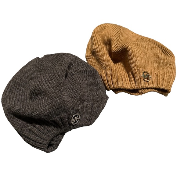 Michael Kors Women’s Classic Beret - Picture 2 of 4